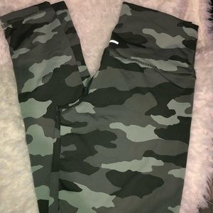 American Eagle leggings